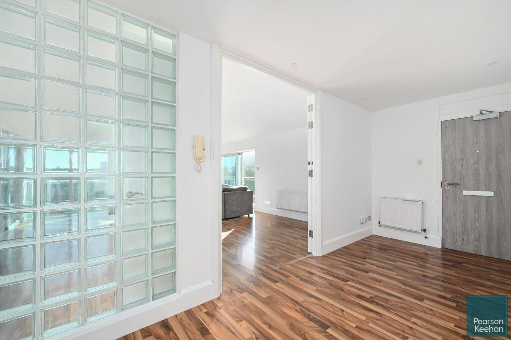 The South Penthouse Park Apartments bn (18).jpg