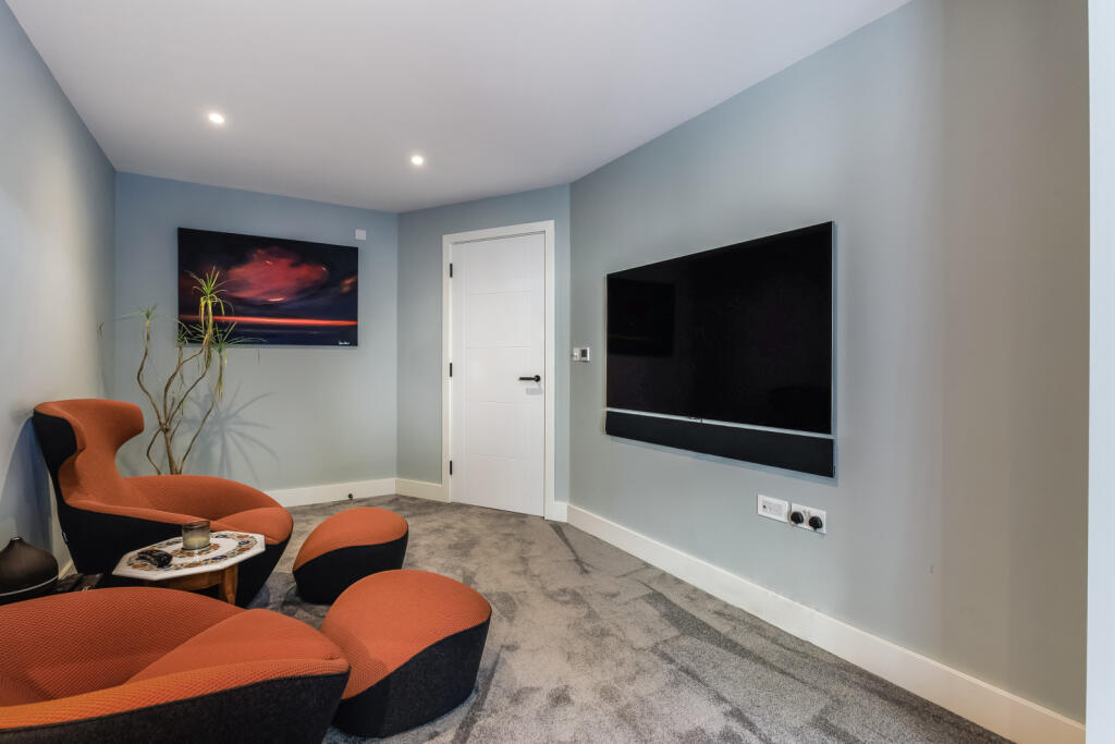Bedroom 3/ Snug