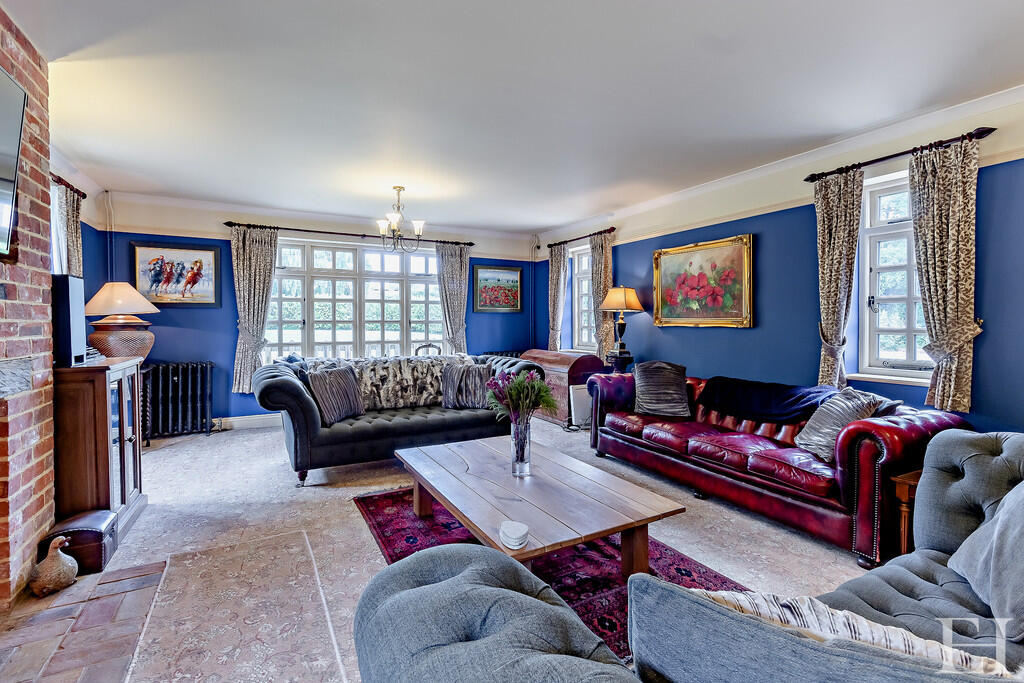 8648440-interiorW...