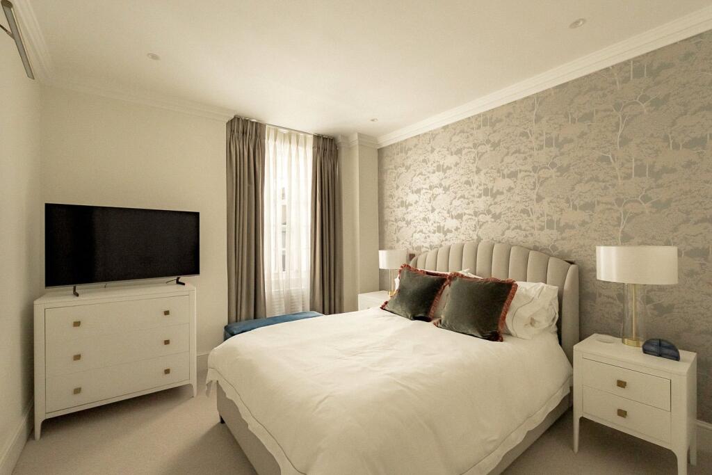 Double Bedroom