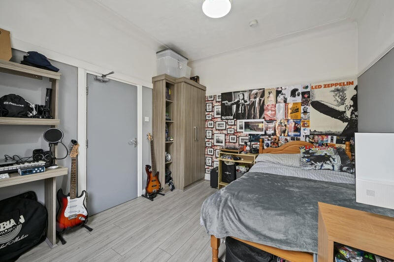 Rooms at 14 Portland Street