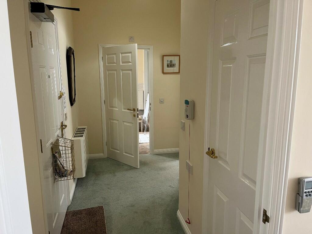 Flat 8