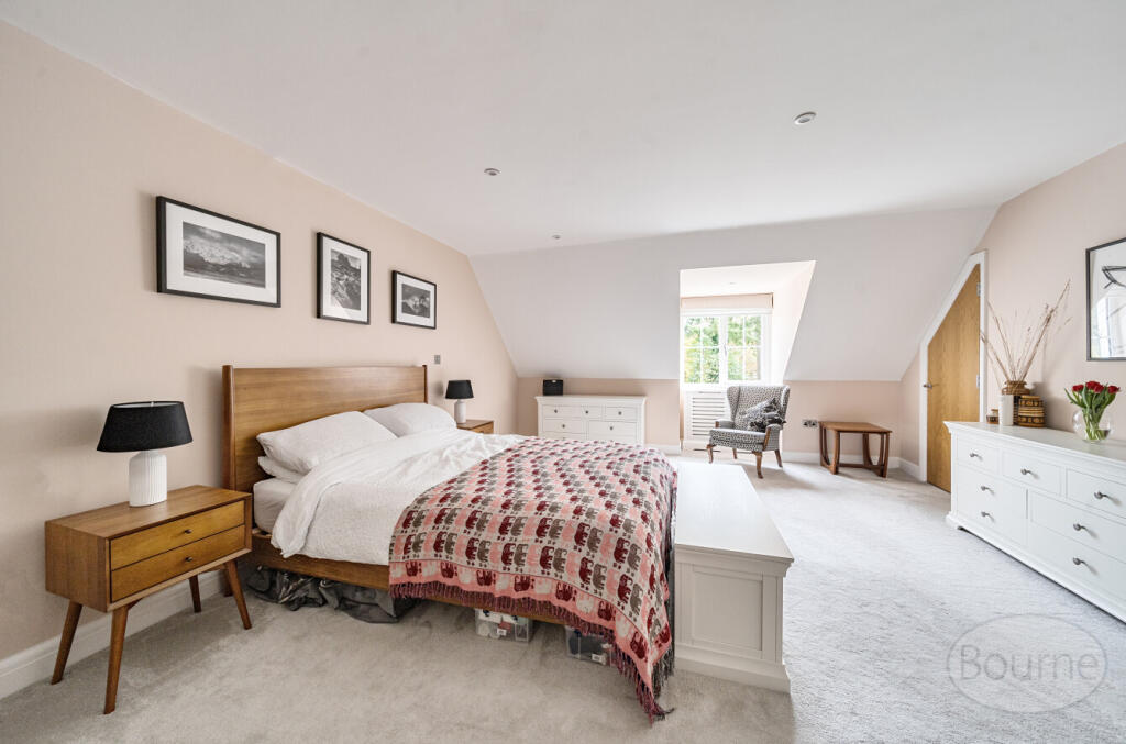 9950384d-641e-4e4...