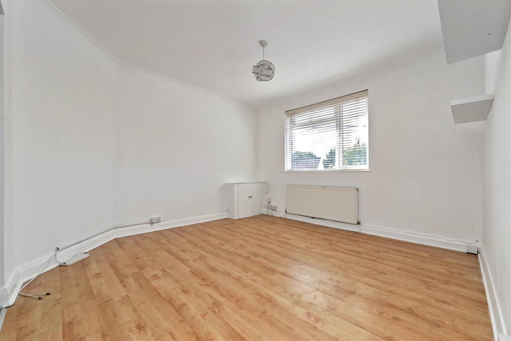 403HatfieldRoad-12.jpg