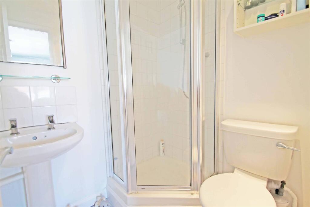 En Suite Shower Room