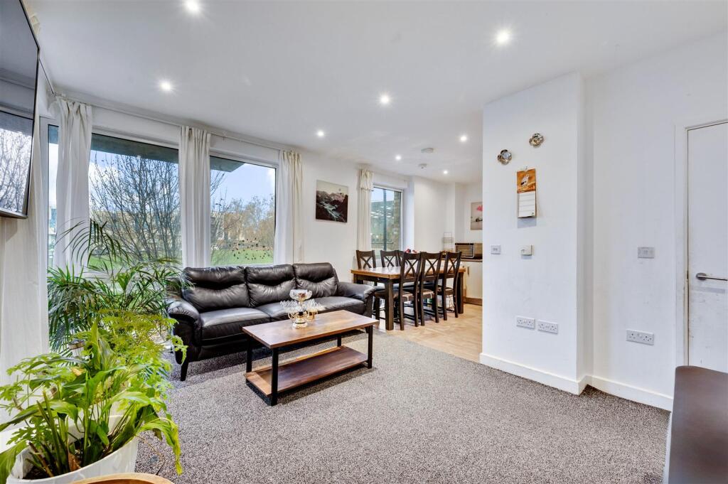Daniels_Lucerne Apartments, 91 Hilltop Ave_008.jpg