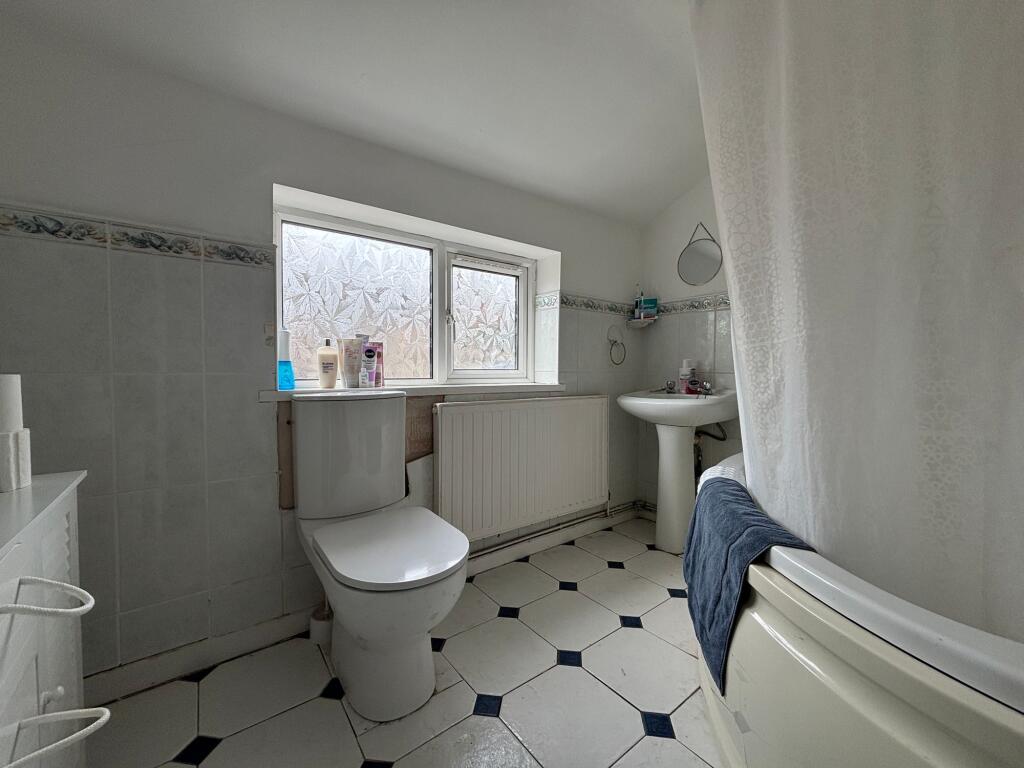 Ground Floor Bathroom