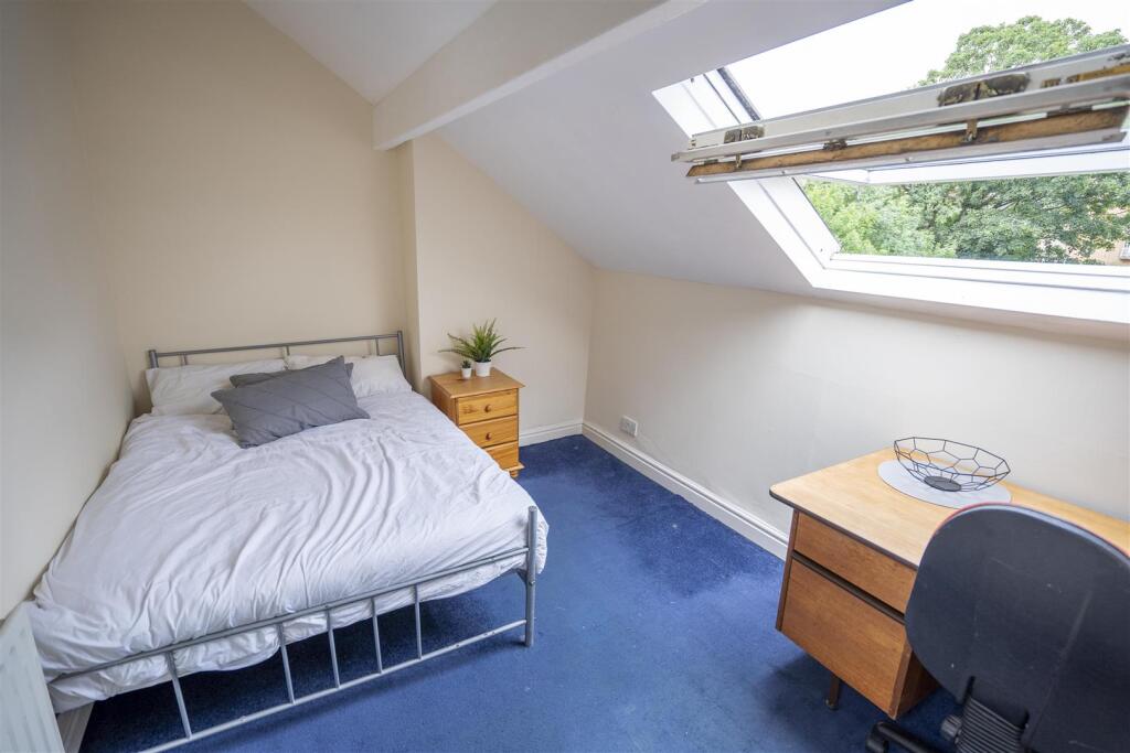 Bedroom5.jpg