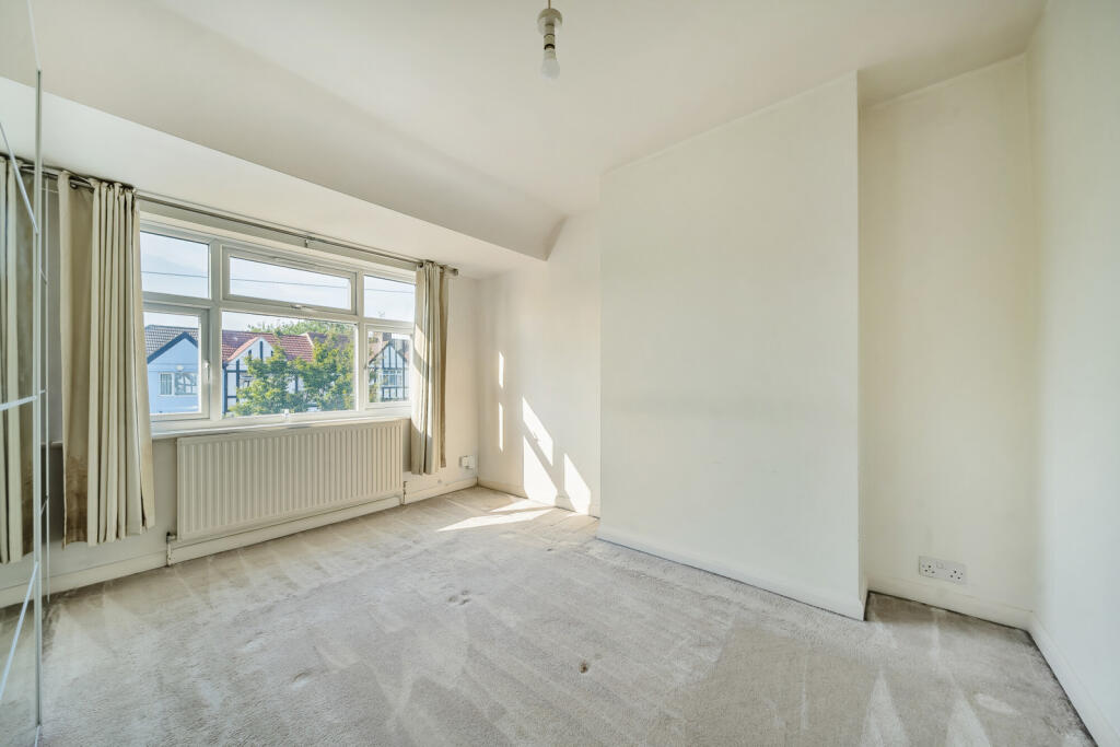 1304406-17-685597...