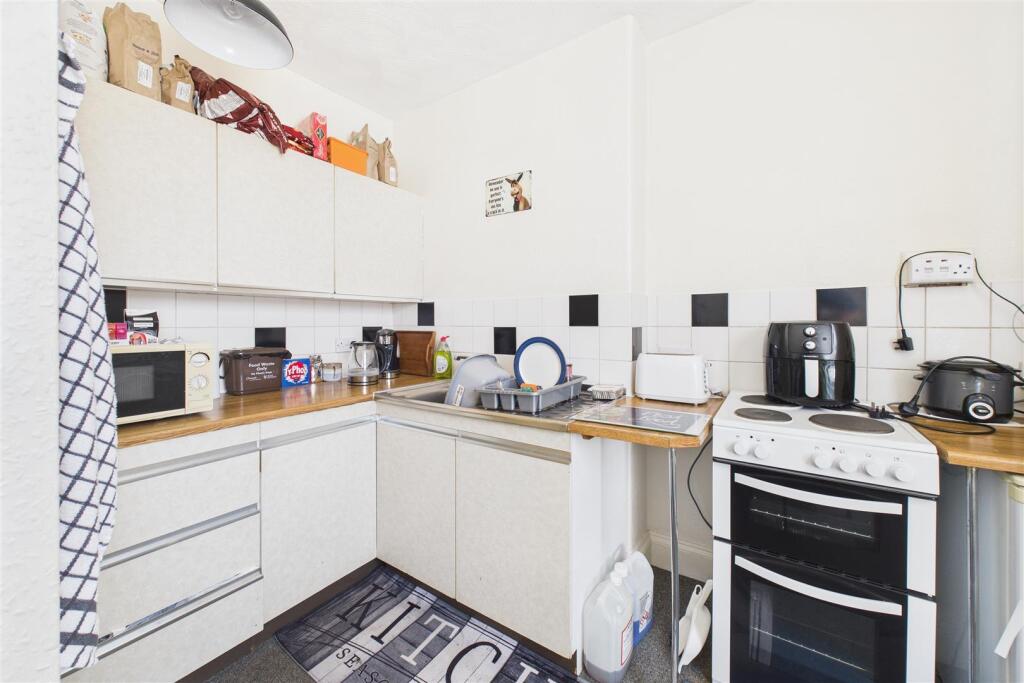 25 Baker Street, Weston-Super-vMare, North Somerse