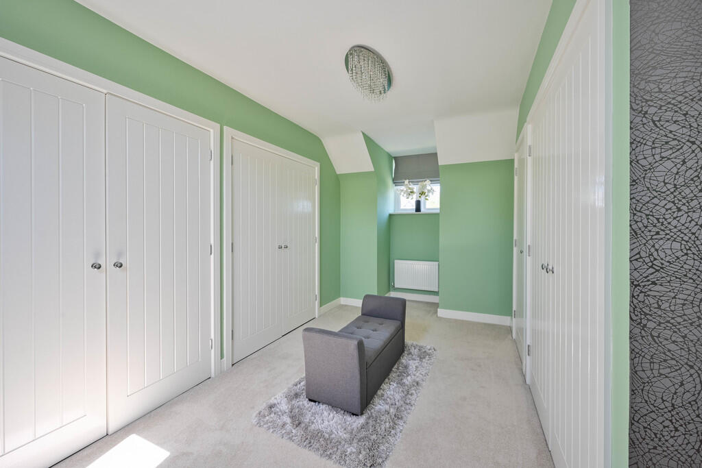 Dressing Area to ...