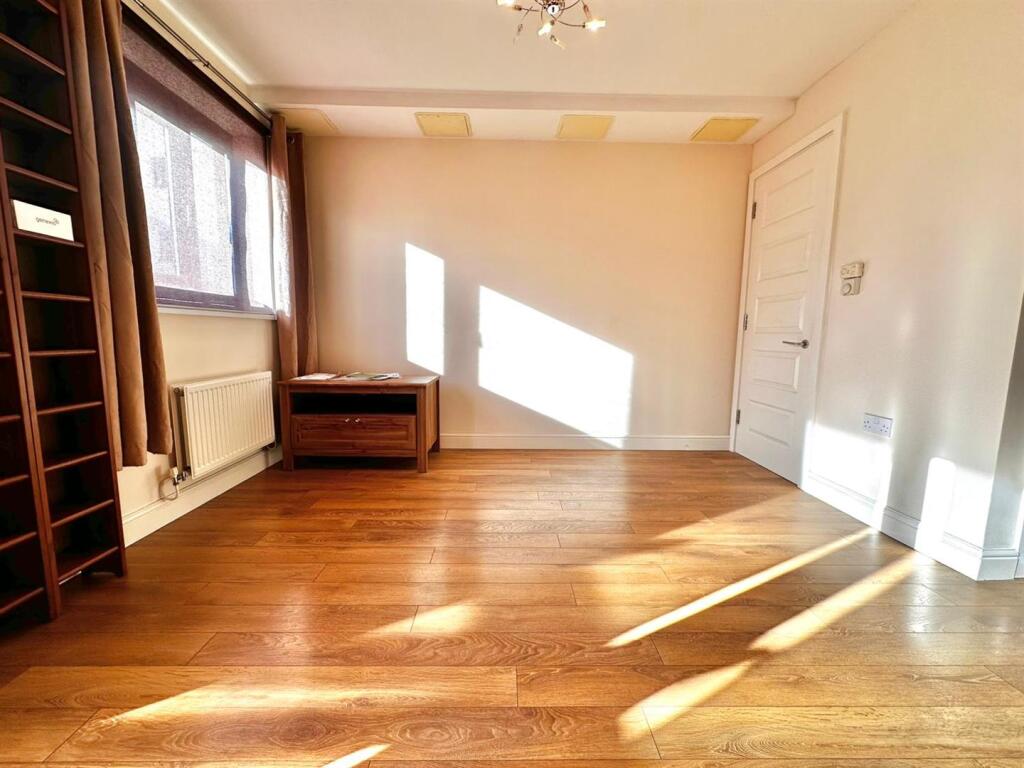 WhatsApp Image 2025-10-09 at 4.06.00 PM (2).jpeg