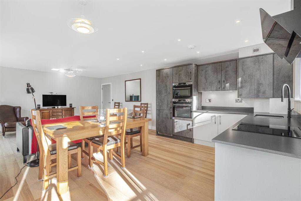 SITTING / DINING ROOM &amp; KITCHEN