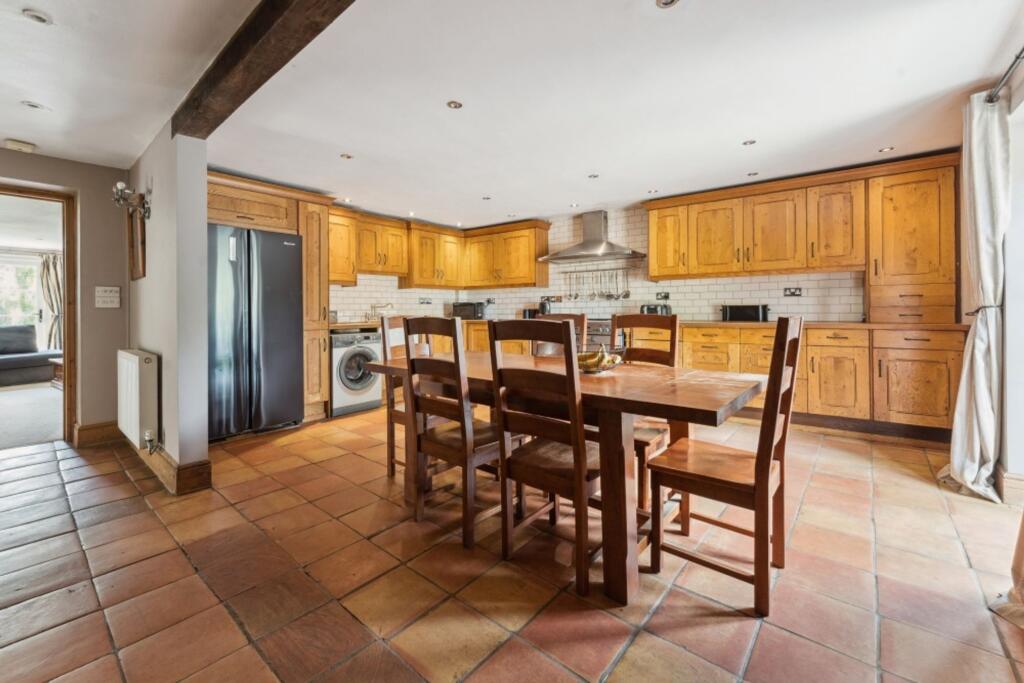 Kitchen/Dining Room