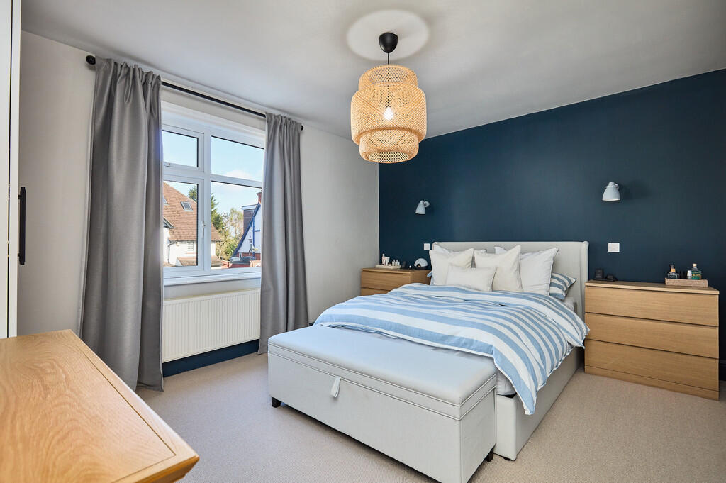 Edward Knight 202...