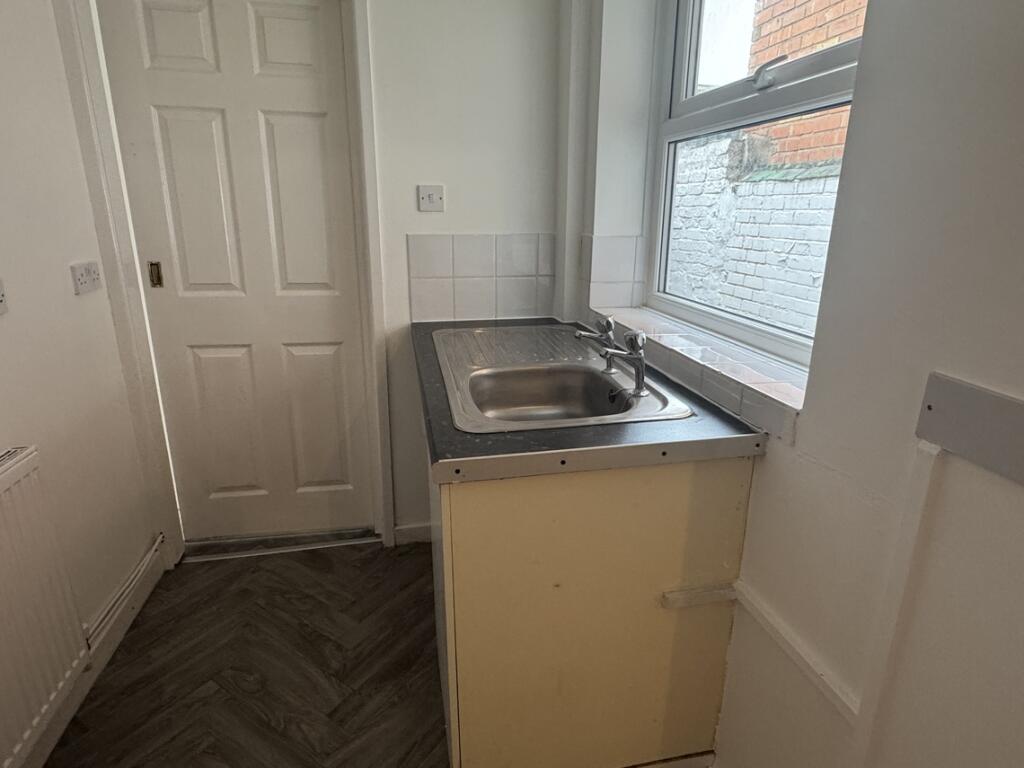 Kitchen - continued