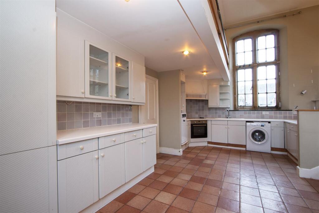 1 Royal Patriotic Building 003.jpg