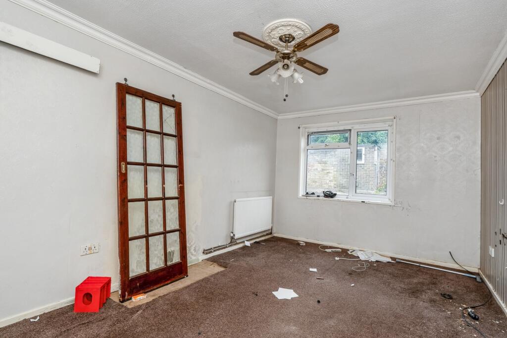 9 Shelley Close, Basingstoke, Hampshire, RG24 9BZ