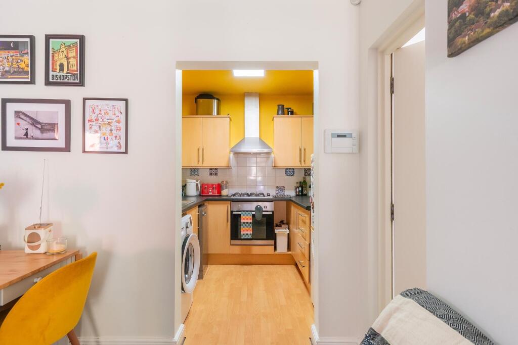 3S2LRHD - Reception F.jpg