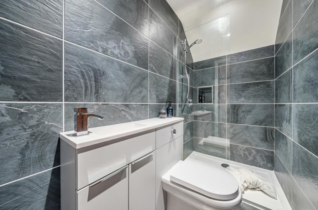 1383098-28-691de17801ed0