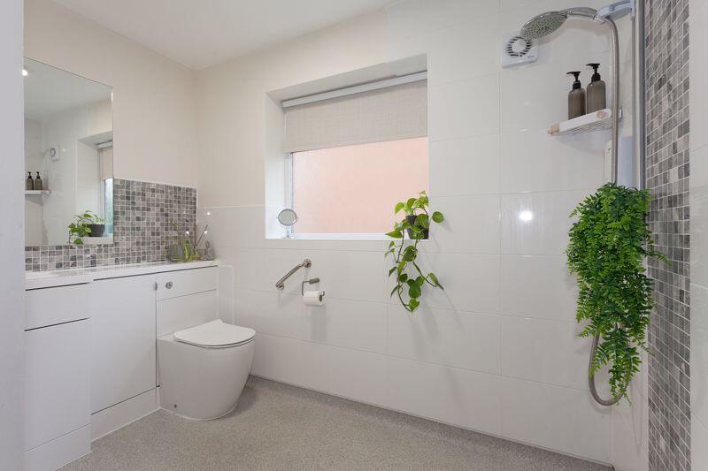 WET ROOM 