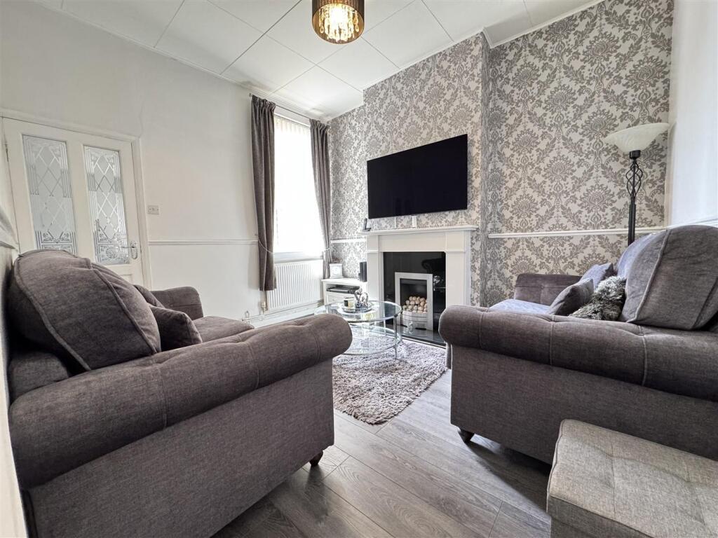 IMG_5328 (Large).JPG