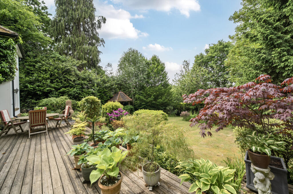 1299882-8-682f391...