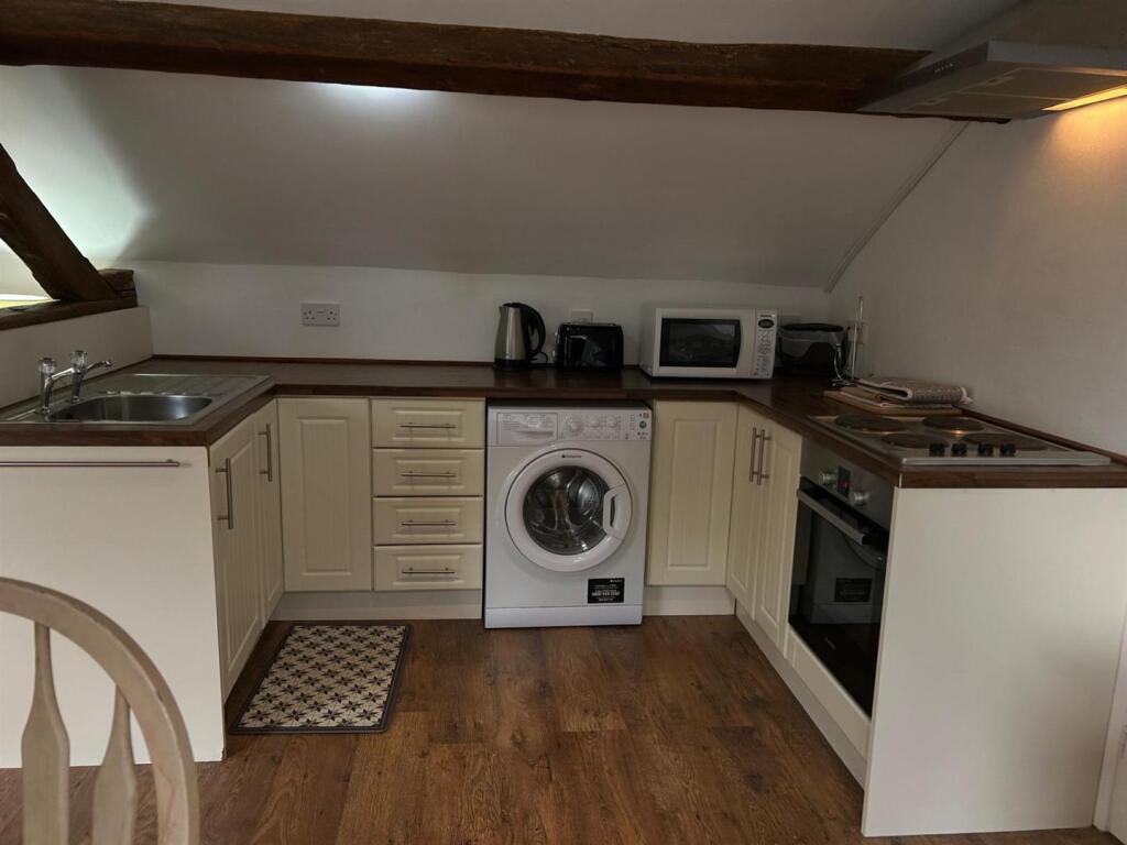 Stable Flat Yelvertoft (7).jpg