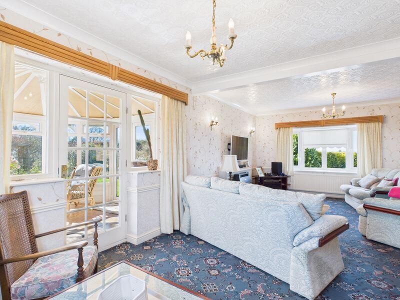 Lounge into conservatory