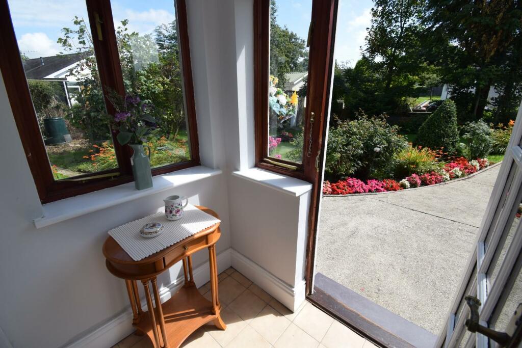 Porch.JPG