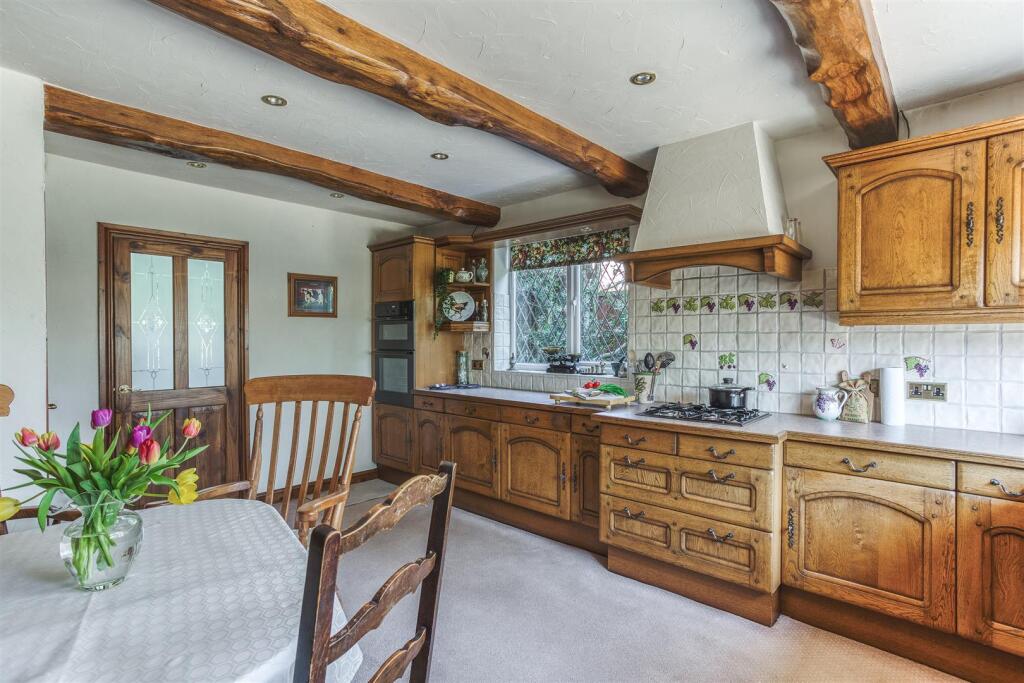 Kitchen/Dining Room