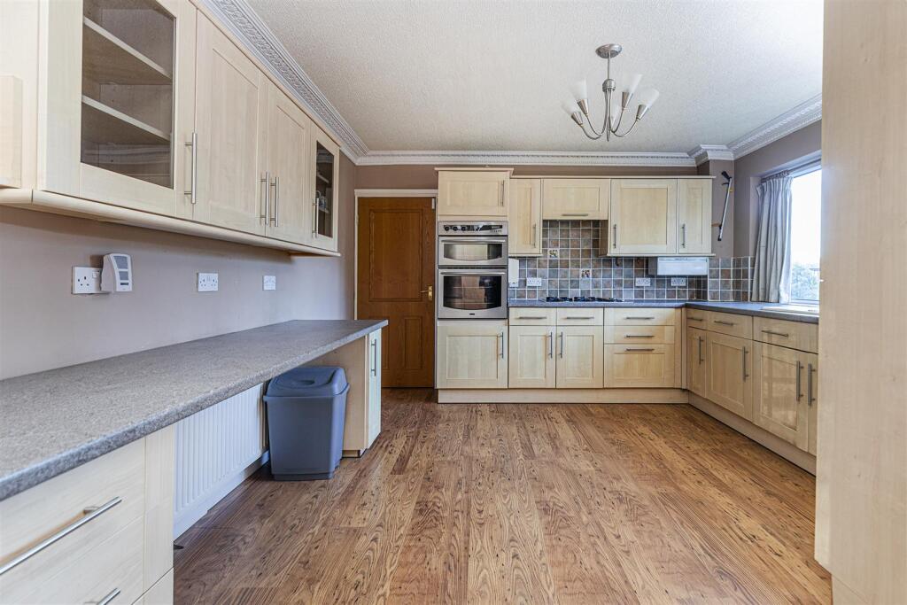 Bramleys Estate Agents - Butternab Road - Beaumont