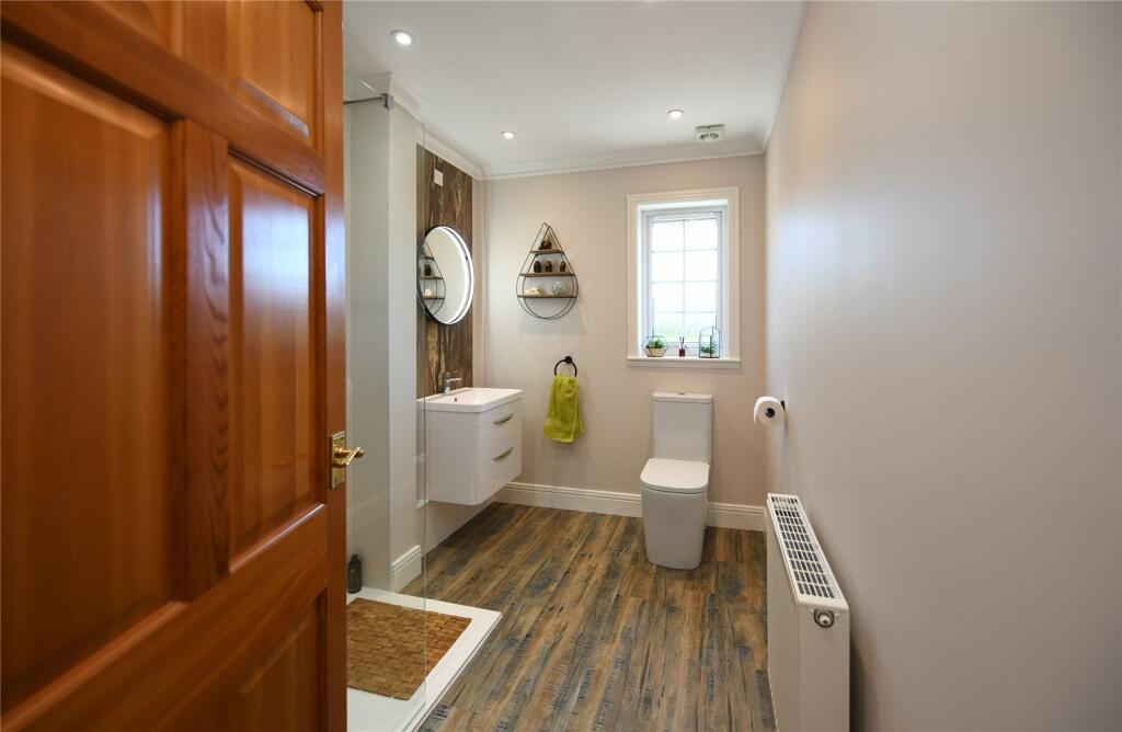 Main Shower Rm