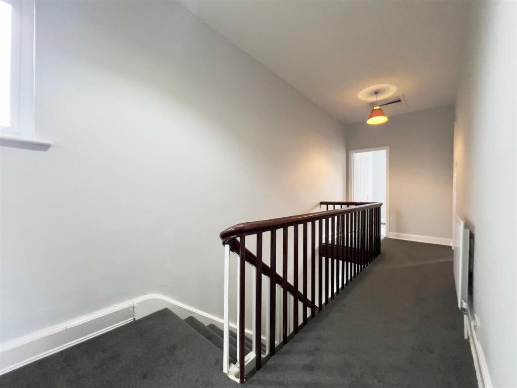 hallway (1).jpg