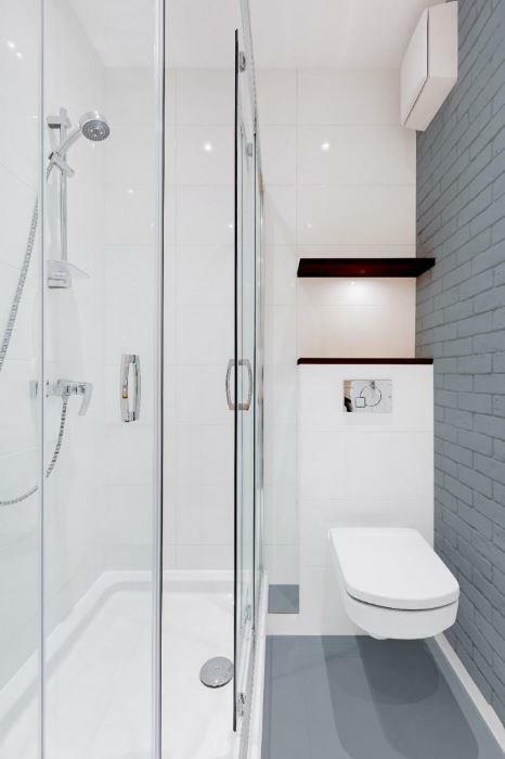 bathroom 2.JPG