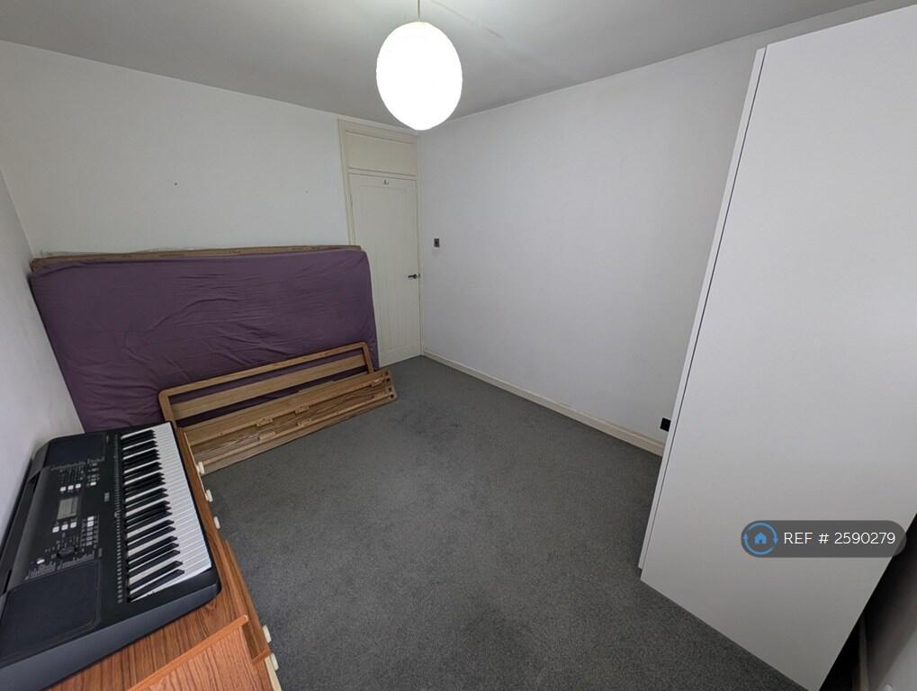 Double Bedroom 3