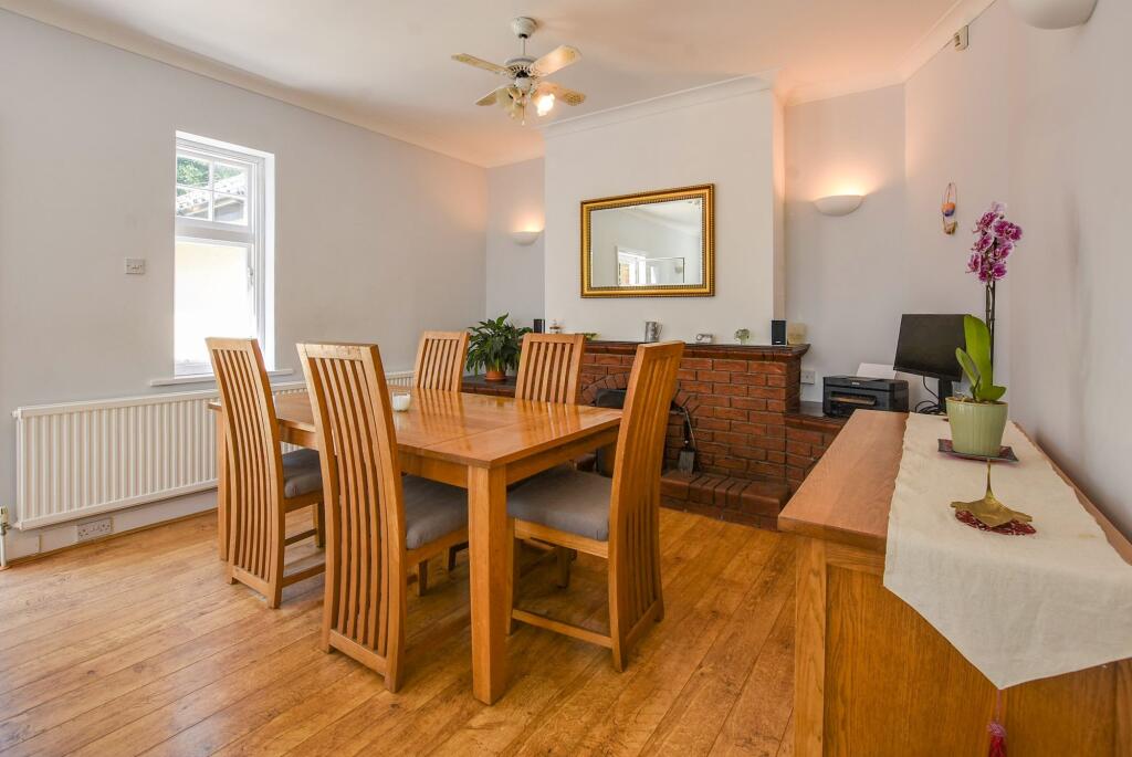 Lounge / Diner