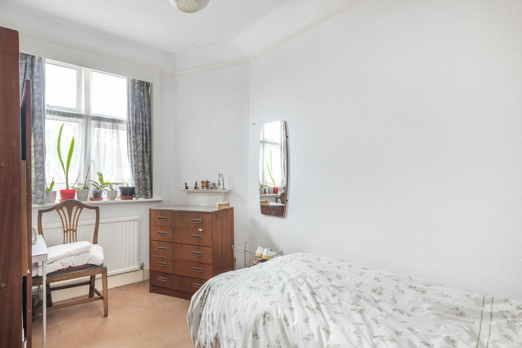 Bedroom 3 (2)