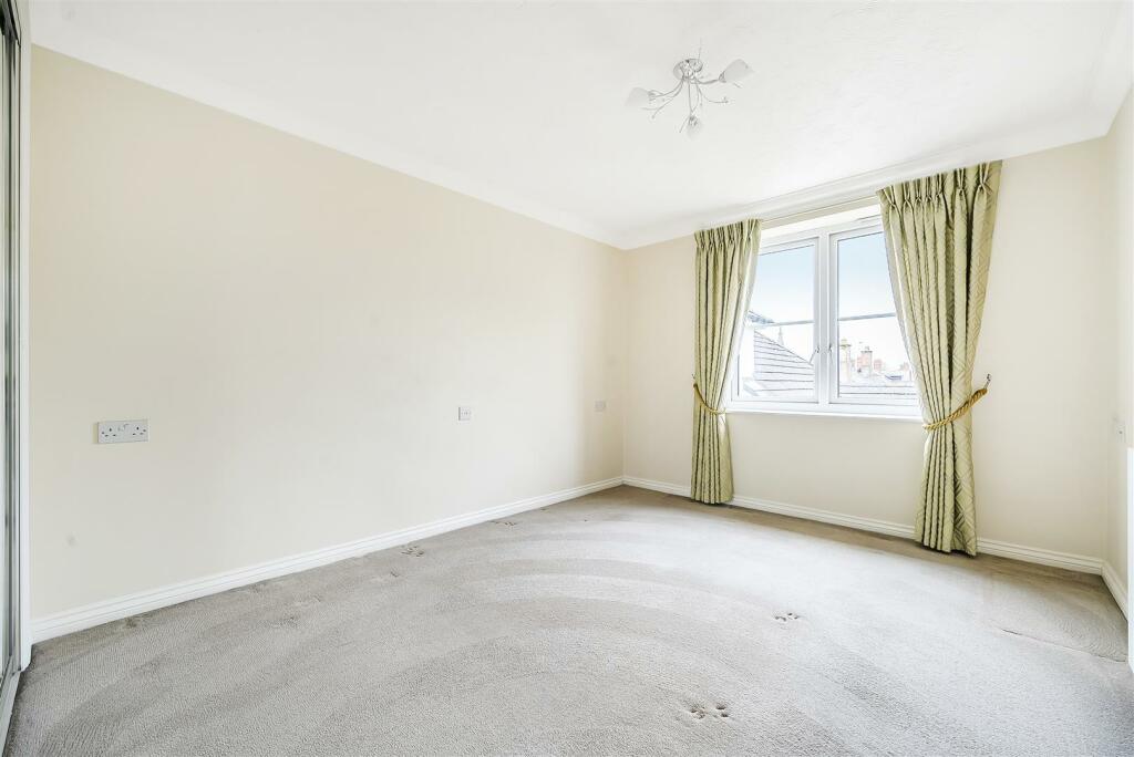 Bedroom.jpg