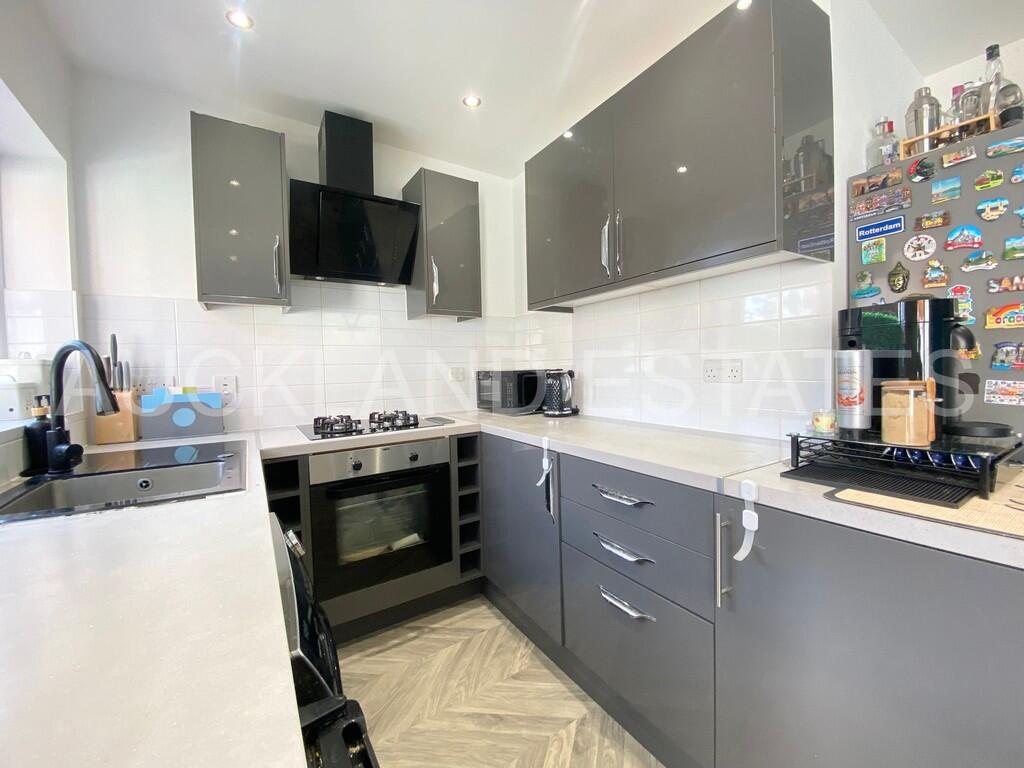 4edc378c-0a8e-40c...