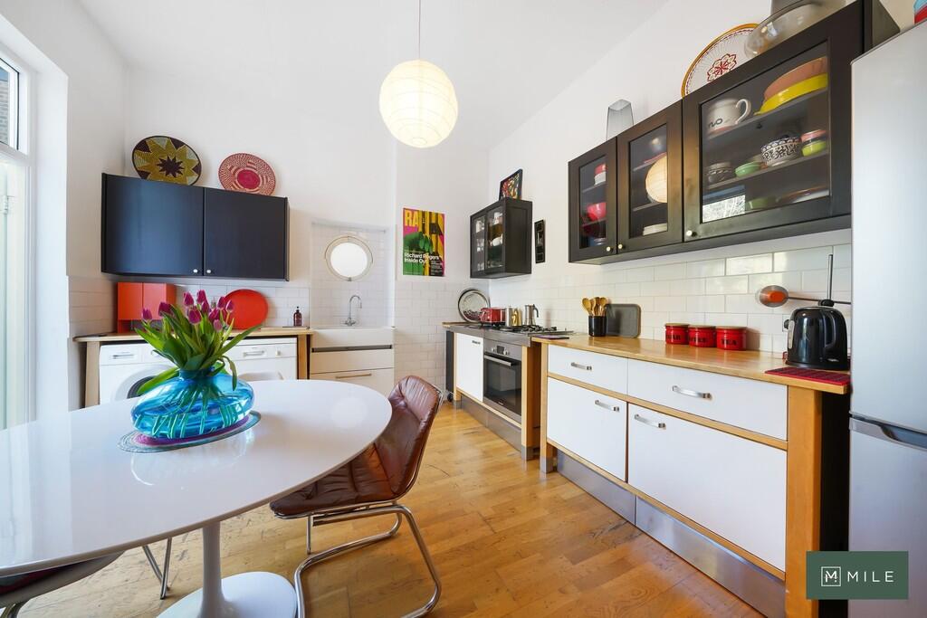 Flat A, 21 Park R...