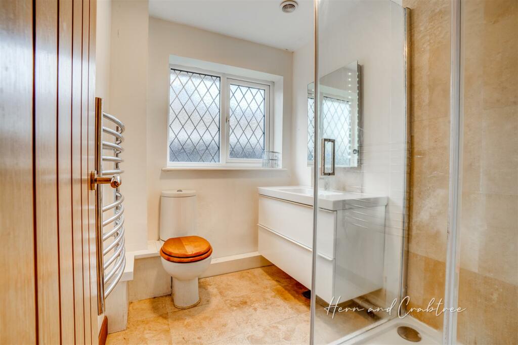 Avonridge, Thornhill, HernCrabtree (14).jpg