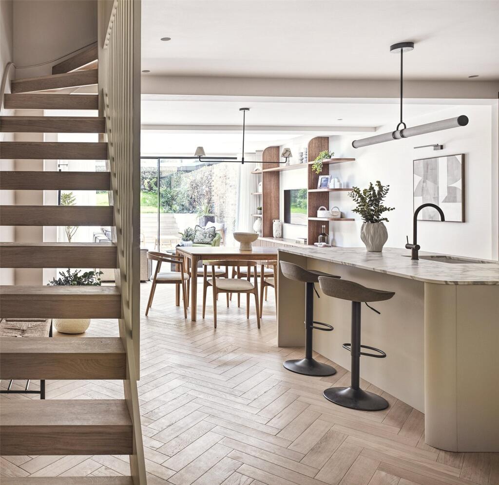 Kitchen/Reception