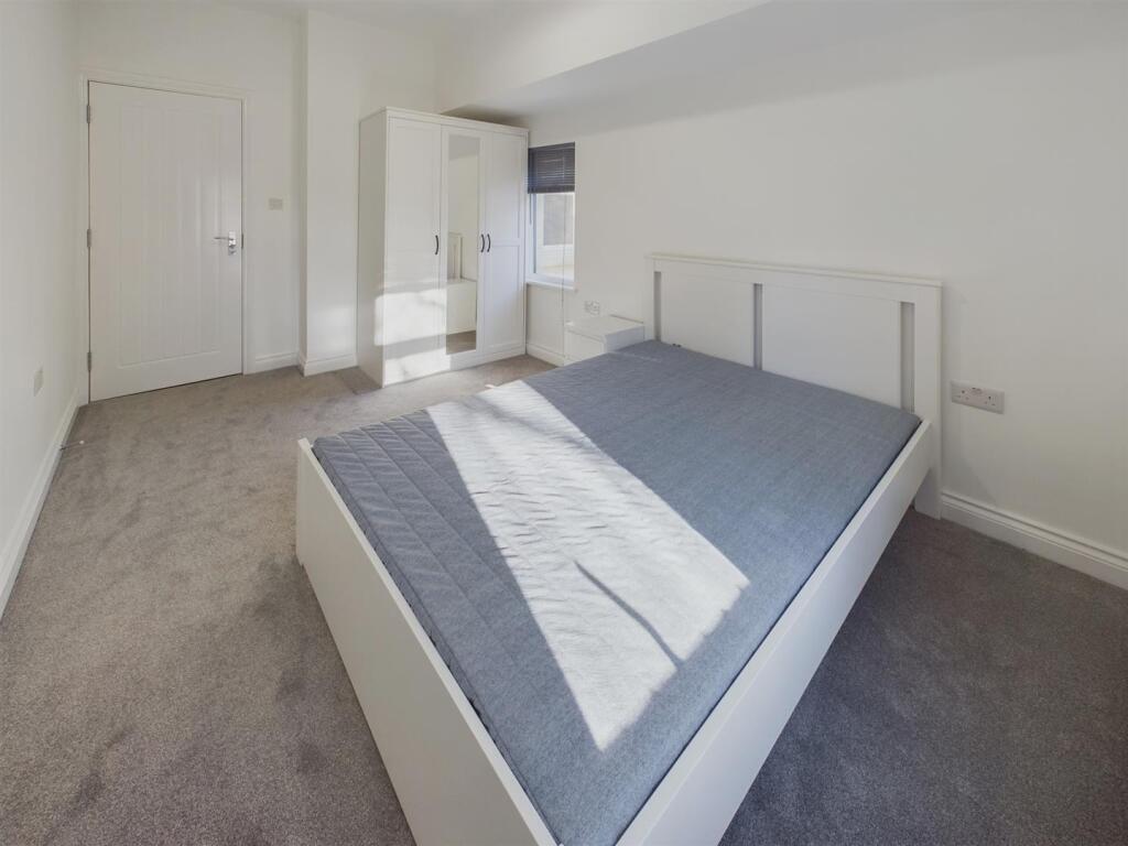 Bedroom 2 - 2.jpg