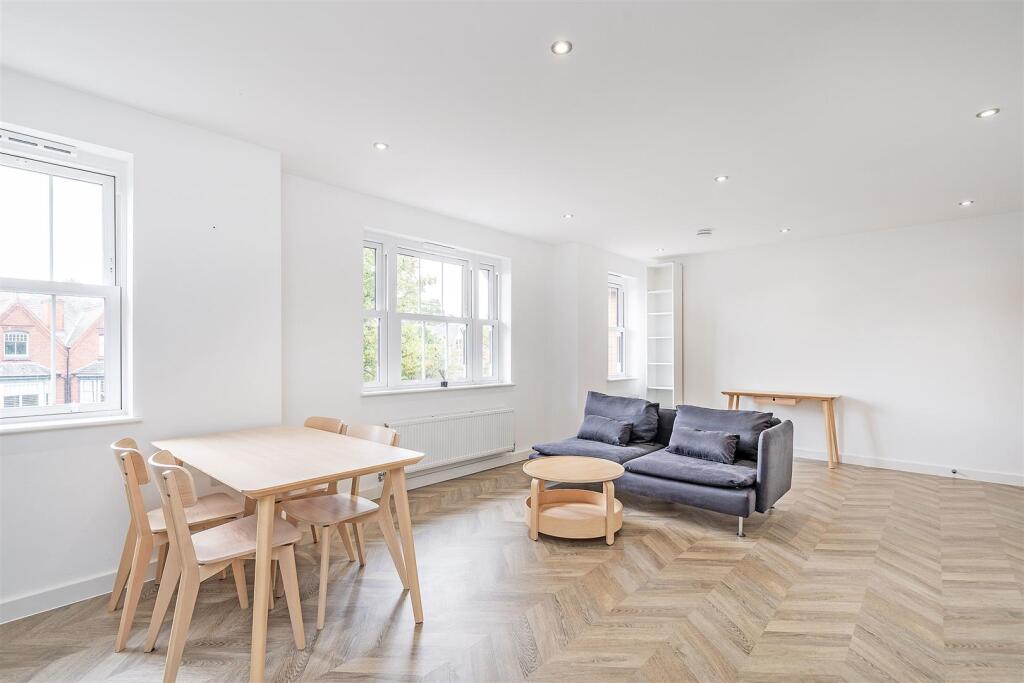 Apartment 9 Carlton Lodge_4.jpg