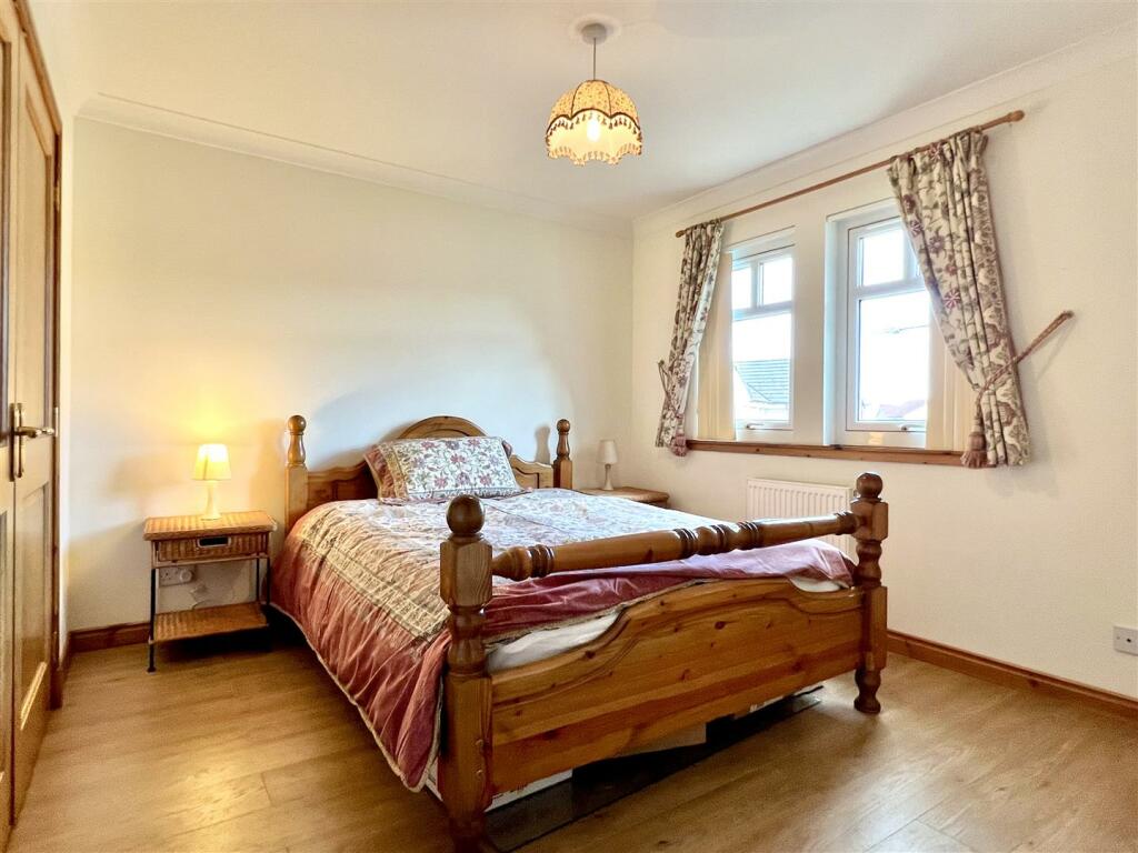 Seafar Drive, Kelty