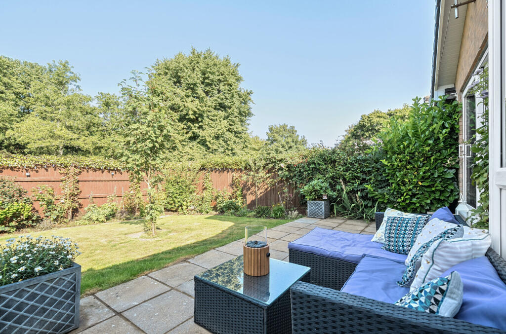 1336714-1-689b0d7...