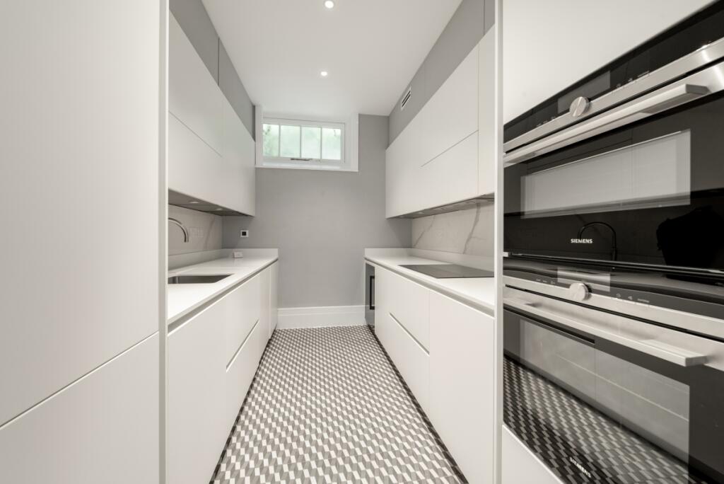 Clabon Mews 