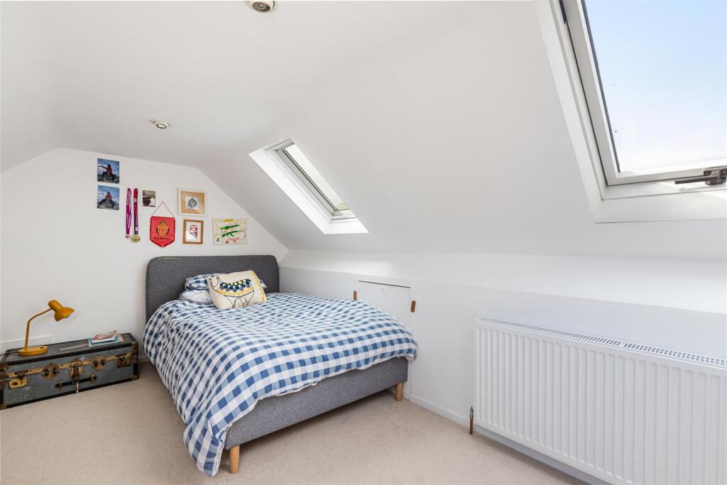 A21 - Cott Lane, Dartington, Deepdene - 240416.jpg