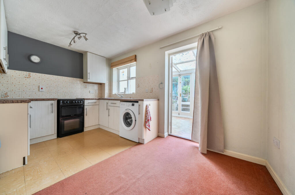 1334299-9-6894bb7...